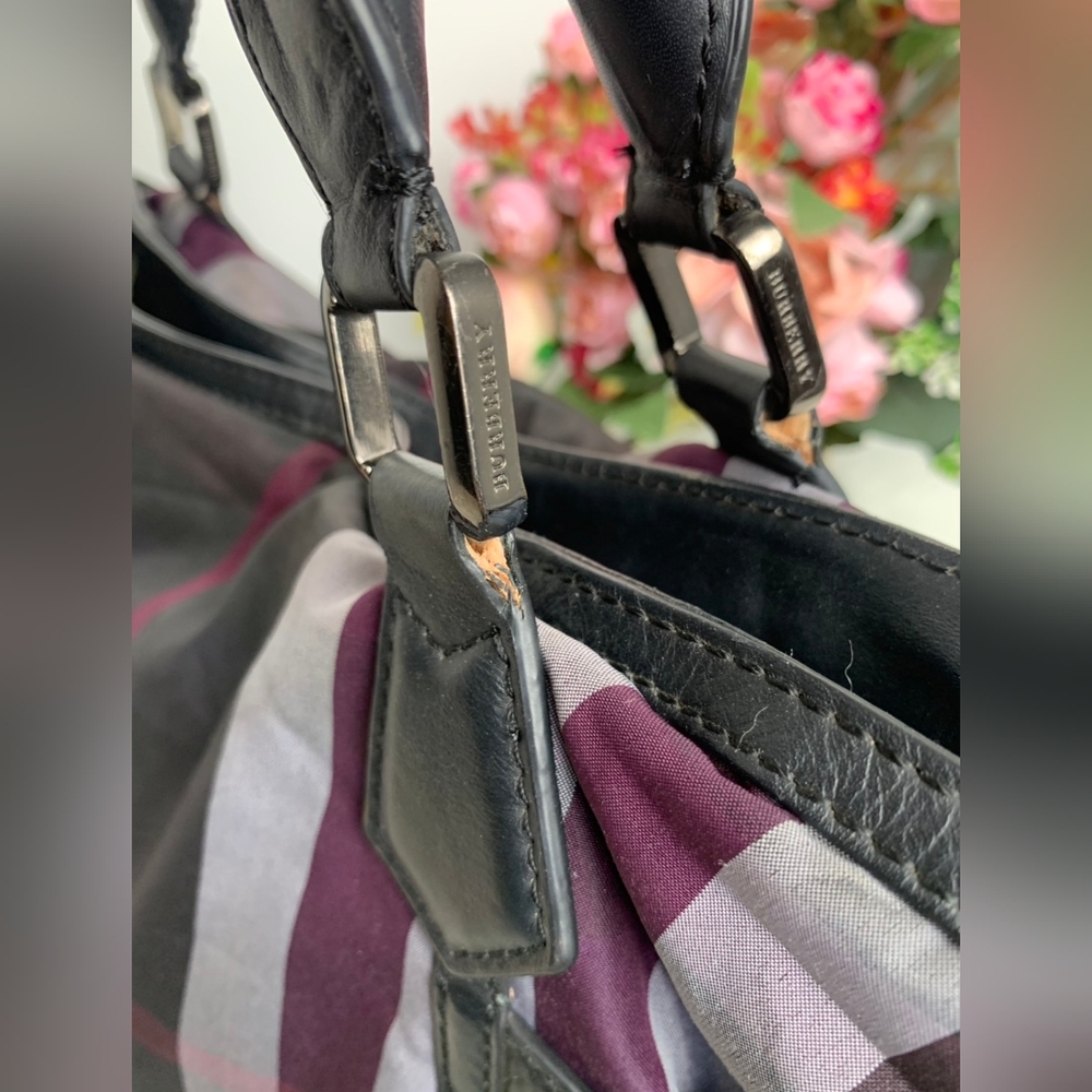 Burberry Tote Bag - Picture 3 of 17